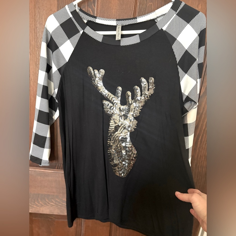 Sequin Deer holiday shirt, Small